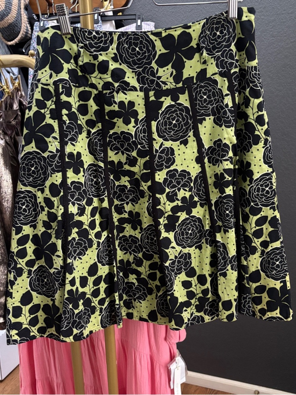 🫐3/$40🫐 Apt. 9 EUC Lime Green & Black Floral Skater/Circle Skirt, ribbon trim